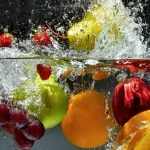 soda-czy-woda-jak-prawidlowo-myc-owoce.webp.webp
